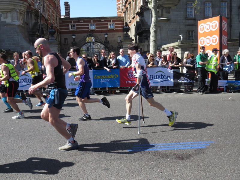 persistence, built structure, energy, attitude, real people, building exterior, women, marathon, crowd, sport, city, architecture, 2K, group of people