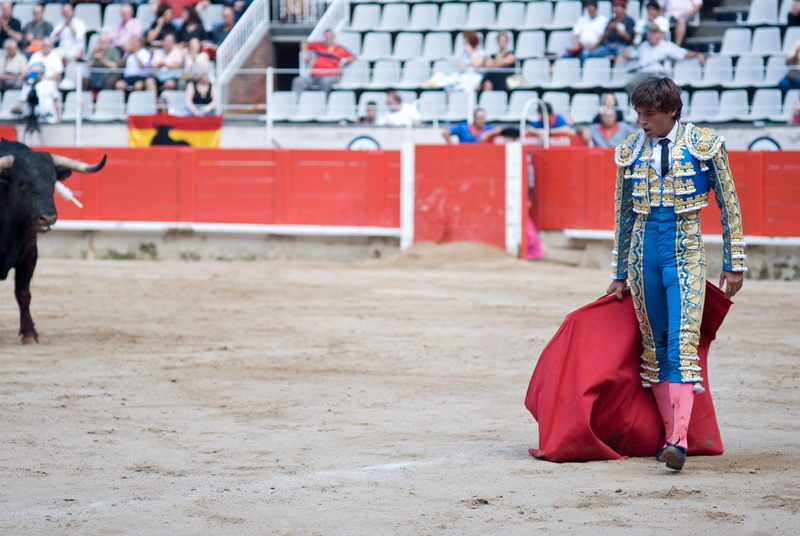 taunting, women, sand, matador, looking, traditional clothing, torero, child, fight, focus on foreground, standing, 4K, bullfighter, teenager, real people