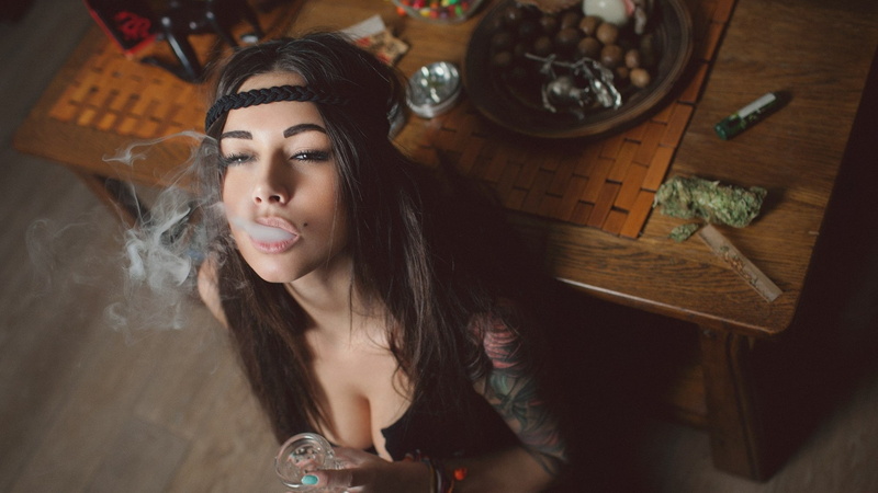 smoking, girls, marijuana, sexy, situation, melison, 1080P, face, drugs, women, diana, cleavage, 420, babes, tattoos, females, smoke, brunette, 1920x1080