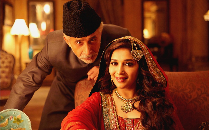 ishqiya, madhuri dixit, emotion, gray, smiling, clothing, nasee, floral, adult, Movies, bollywood, togetherness, dixit, 2014, s, portrait, love, dedh, young adult