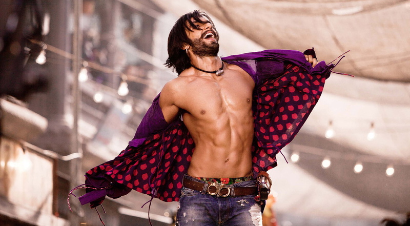 singh, people, clothing, architecture, dasing, emotion, smiling, masculinity, human body part, adult, beautiful people, ranveer, males, outdoors, 1080P