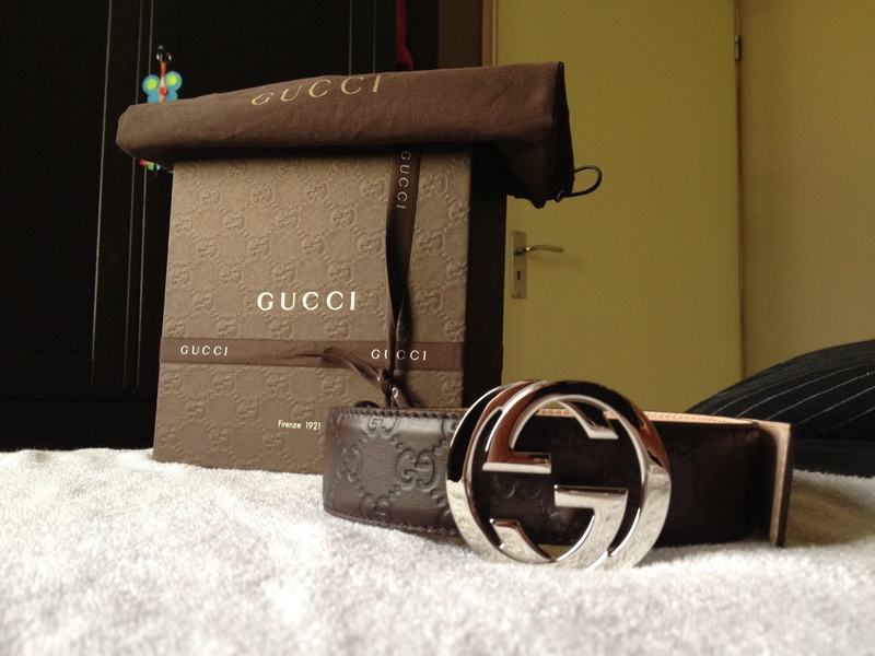 1080P, sofa, metal, textile, wood - material, number, seat, gucci  images, close-up, leather, industry, indoors, wall - building feature, furniture, entrance