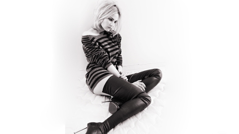 monochrome, celebrity, 1080P, model, on the floor, Diane Kruger, thigh-highs, boots, legs, blonde, actress, bare shoulders
