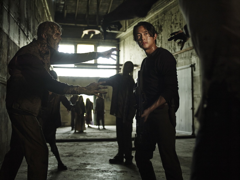 Glenn Rhee, people, The Walking Dead, real people, violence, men, TV Show, indoors, casual clothing, clothing, young adult, two people, standing, architecture