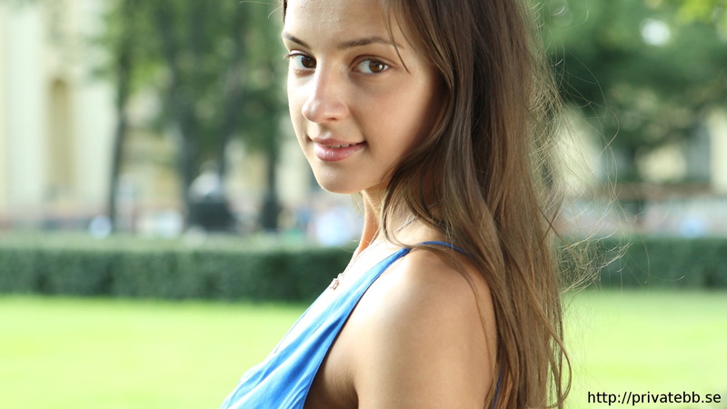 hair, blue dress, side view, one person, beauty, leisure activity, women, focus on foreground, headshot, young adult, 1080P, beautiful woman, adult, smiling