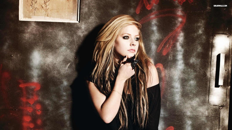 looking at camera, standing, beauty, waist up, women, blonde, young adult, teenager, young women, hair, blond hair, Avril Lavigne, adult, beautiful woman