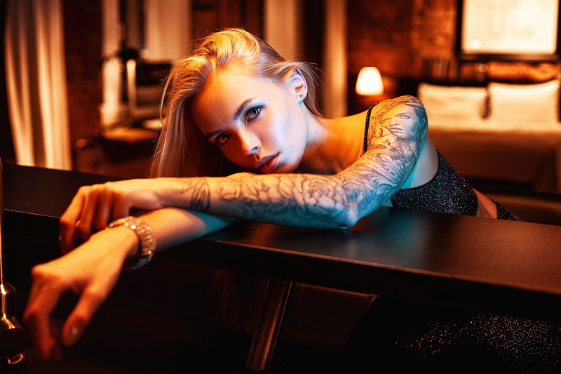 women indoors, portrait, model, bracelets, women, inked girls, blonde, bokeh, earring, dress, looking at viewer, indoors, Sasha Skazka, tattoo, Vlad Popov