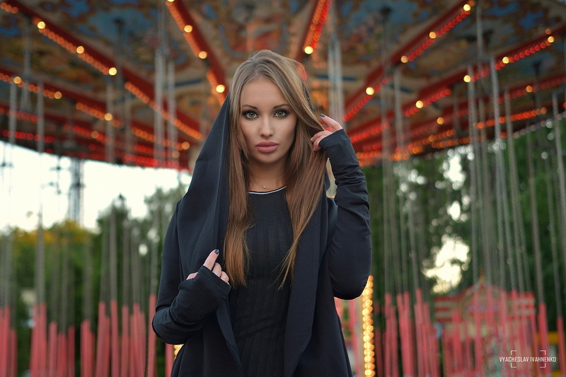 painted nails, 1080P, women, women outdoors, blonde, portrait, Vuacheslav Ivahnenko, depth of field
