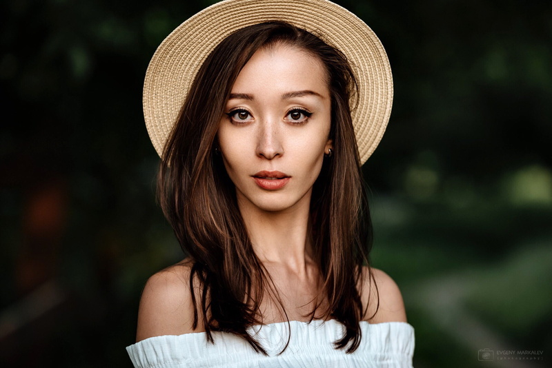 portrait, Evgeny Markalev, background, look, brown hair, model, 1080P, bokeh, makeup, Arina, hairstyle, hat