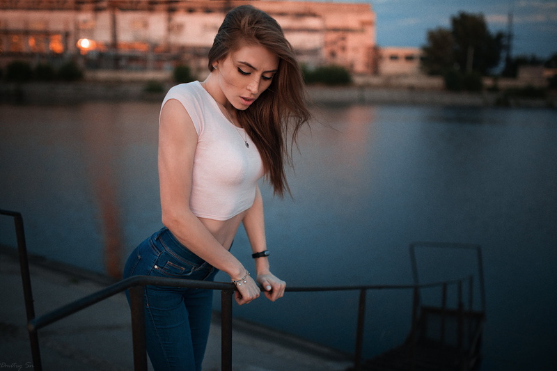 railing, short tops, hair, healthy lifestyle, one person, Nadya, lifestyles, Dmitry Shulgin, 1080P, women outdoors, focus on foreground, architecture