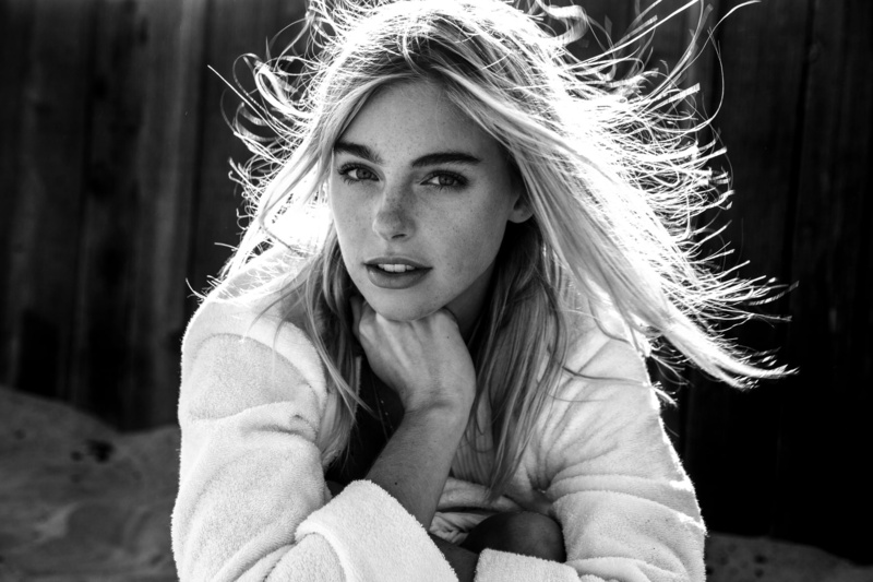 Black and White, Monochrome, Elizabeth Turner, Freckles, Long Hair, 720P, Model, Woman, Smile, Models