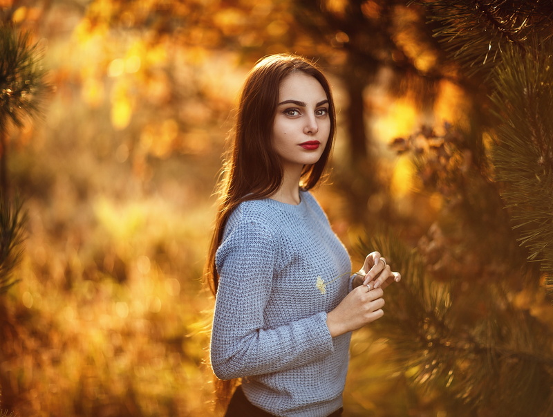 bokeh, 2K, grey sweater, red lipstick, Sergey Sorokin, women, looking at viewer, model, leaves, forest, depth of field, portrait, outdoors, long hair