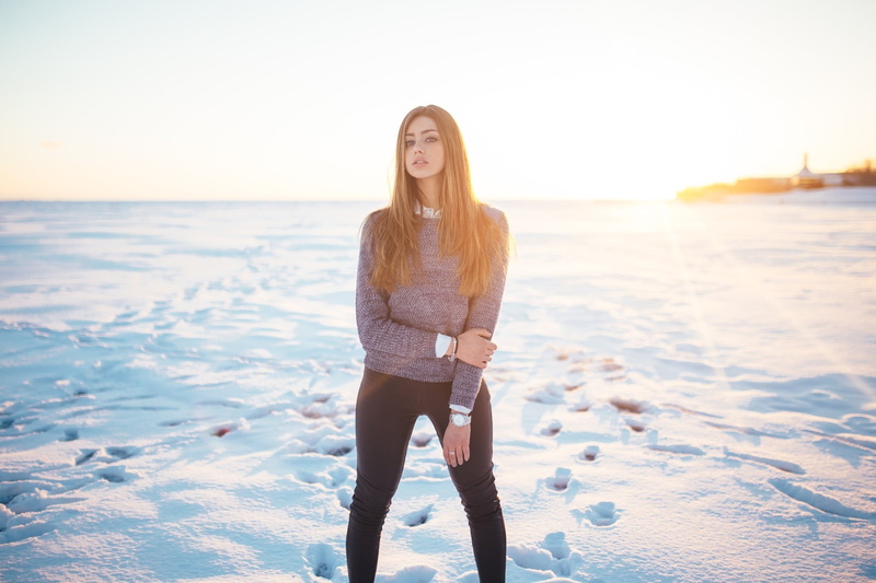 snow, adult, water, model, hairstyle, beauty in nature, sky, beautiful woman, portrait, holding hands, sea, one person, standing, Alexa, horizon over water