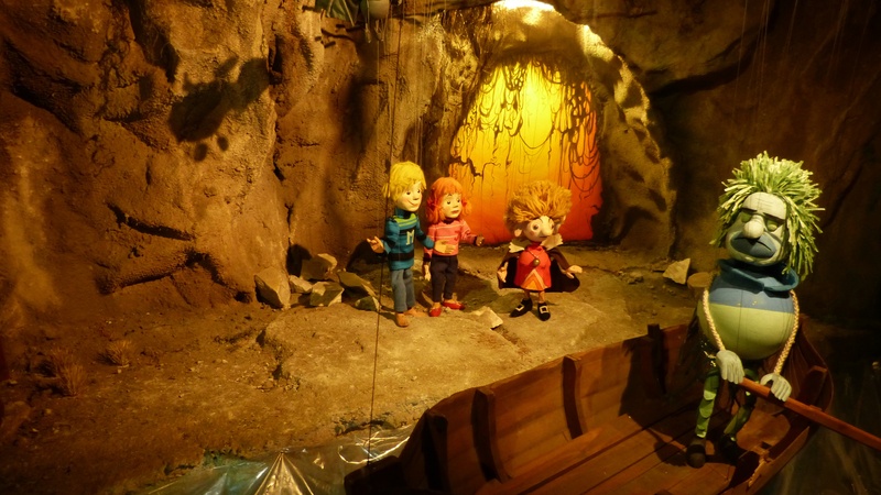 rock, people, rock - object, art and craft, dolls, architecture, real people, augsburg, group of people, puppet theatre, cave, day, belief, spirituality