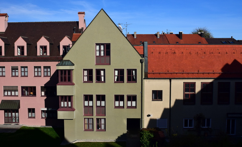 window, homes, building exterior, day, house roof, augsburg, old town, romantic, apartment, building, small, 5K, town, row house, built structure, front window