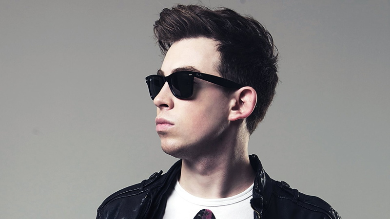 beautiful people, confidence, indoors, front view, headshot, DJ, fashion, beautiful woman, cool attitude, men, glasses, music, 1080P, Hardwell, young adult