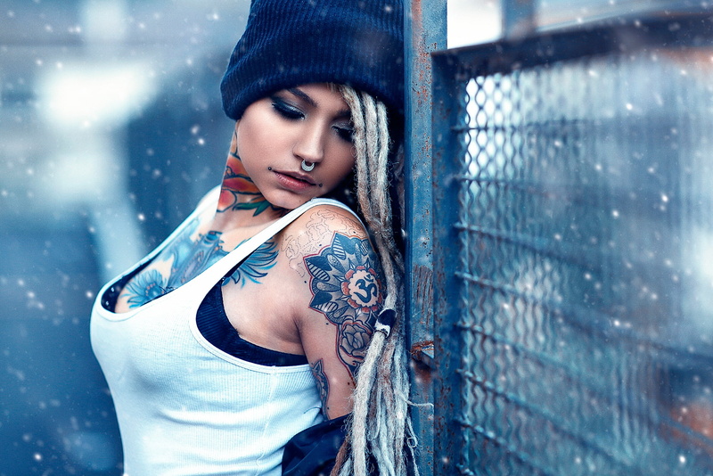 clothing, Alessandro Di Cicco, fashion, beautiful woman, snowing, women, piercing, winter, hat, beautiful people, young women, tattoo, human face, one person
