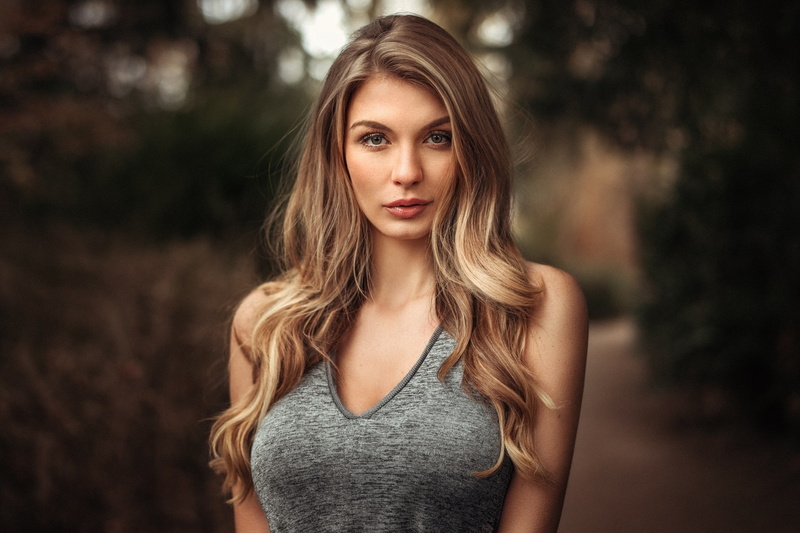 depth of field, portrait, blonde, 500px, grey tops, Martin Kühn, women, long hair, 1080P