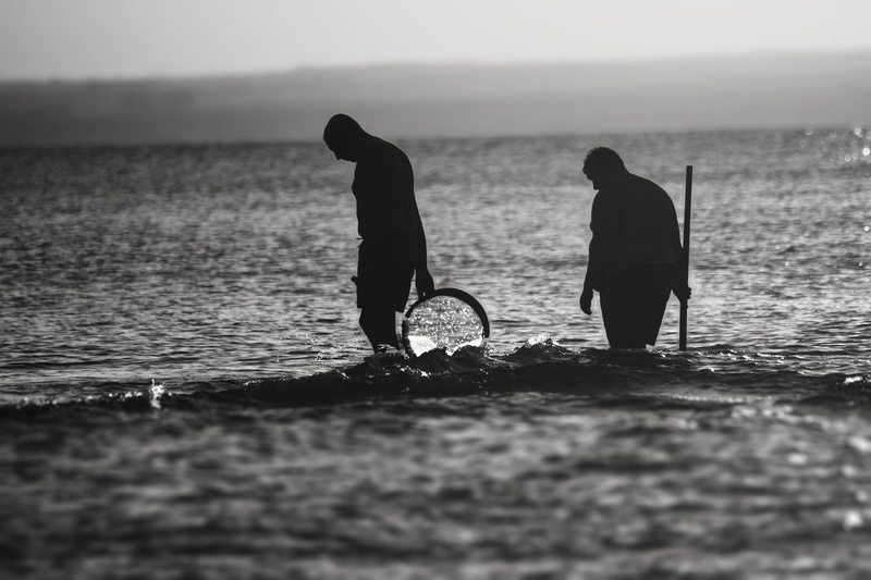 sea, ocean, nature, land, walking, wading, shore, water, fisherman, wave, fishing, horizon over water, togetherness, silhouette, man, shallow water, real people
