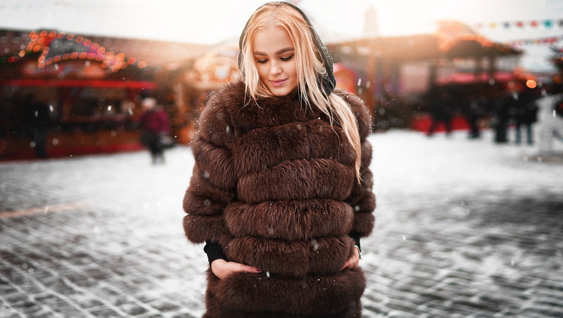 Alena Emelyanova, fur coats, women, beautiful woman, hairstyle, snow, blonde, winter, depth of field, portrait, one person, young women, clothing, hair