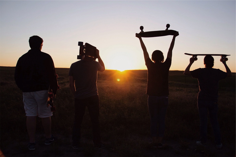 group of people, rear view, nature, sunset, full length, friends, war, 1080P, standing, holding, adults only, leisure activity, night, child, land, silhouette