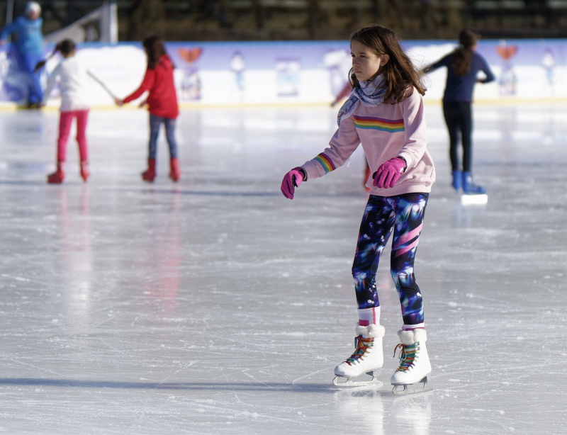 winter, women, winter sport, sports, skill, childhood, snow, girl, cute, leisure activity, skater, lifestyles, ice-skating, skating, child, people, sport