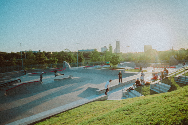 crowd, outdoors, leisure activity, lifestyle, skateboard, texas, women, a6500, skatepark, sony, men, building exterior, real people, city, architecture