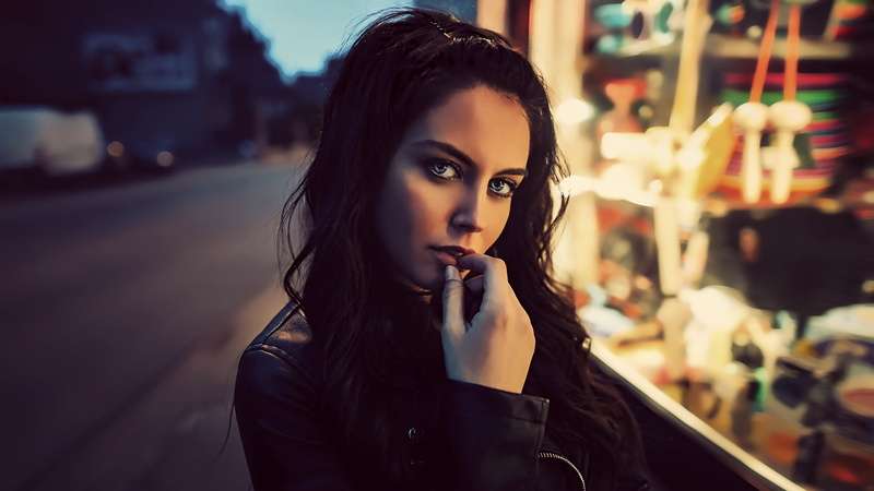 outdoors, hairstyle, hair, beautiful woman, one person, model, young adult, portrait, beauty, front view, leather jackets, standing, 4K, focus on foreground