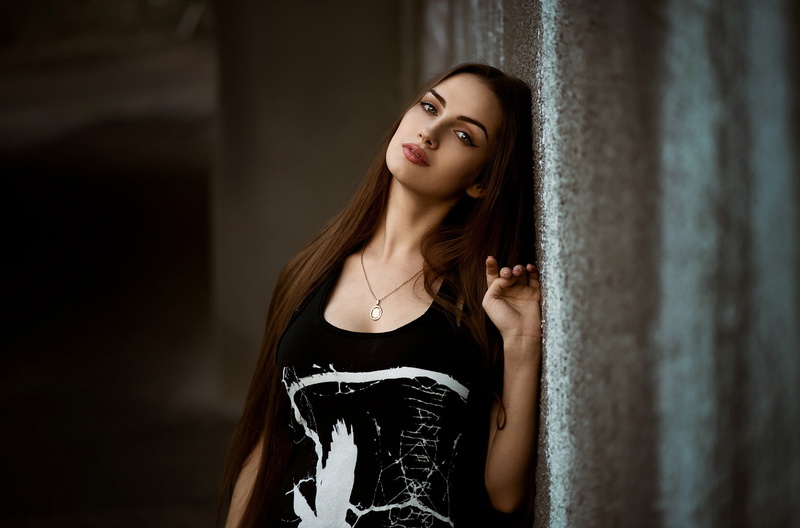 Ann Nevreva, hair, beautiful people, women, juicy lips, brown hair, hairstyle, one person, straight hair, portrait, indoors, looking, beautiful woman, adult