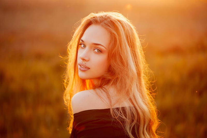 model, women outdoors, sunlight, women, looking at viewer, 1080P, Ann Nevreva, field