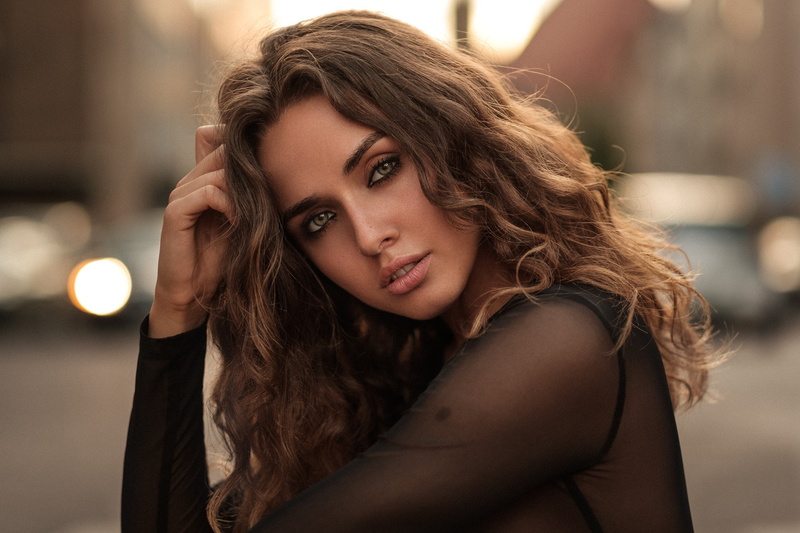 curly hair, face, hair, brown hair, beauty, hairstyle, beautiful woman, Martin Kühn, long hair, headshot, contemplation, women, body part, human face, fashion