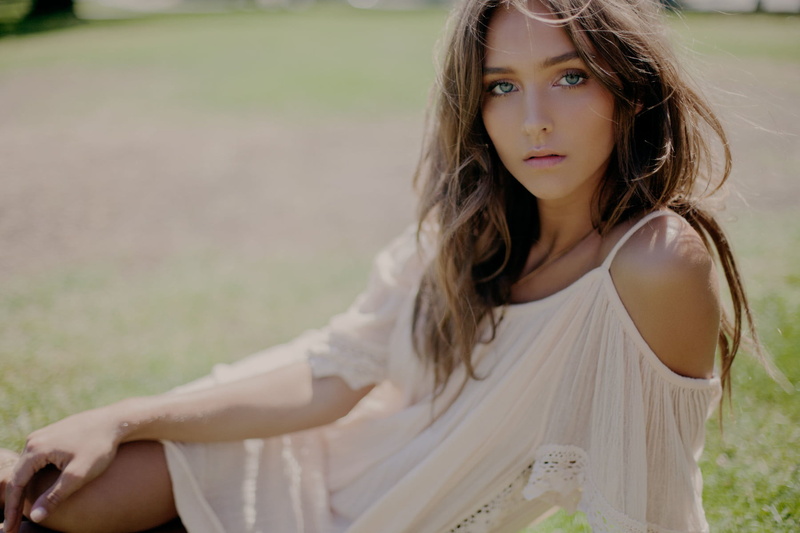 women, blue eyes, model, Rachel Cook, brunette, grass, women outdoors, nature, long hair, 720P
