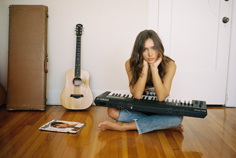 keyboards, model, grainy, 1080P, guitar, on the floor, brunette, resting head, feet, wooden floor, blue eyes, Rachel Cook, women