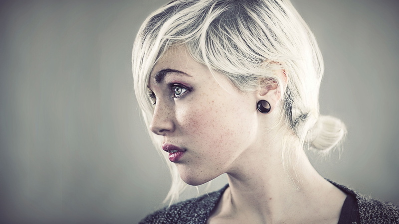 2K, women, short hair, blond hair, body part, indoors, human face, studio shot, top, profile view, one person, fashion, portrait, serious, headshot, Devon Jade