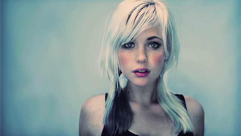 freckles, women, face, simple background, open mouth, white hair, blonde, makeup, Devon Jade, 1080P, lipstick, looking at viewer