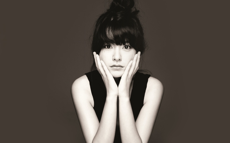 cut out, looking at camera, bangs, portrait, hairstyle, girl, lifestyles, standing, human face, indoors, cute, women, studio shot, kpop, yumi, young adult
