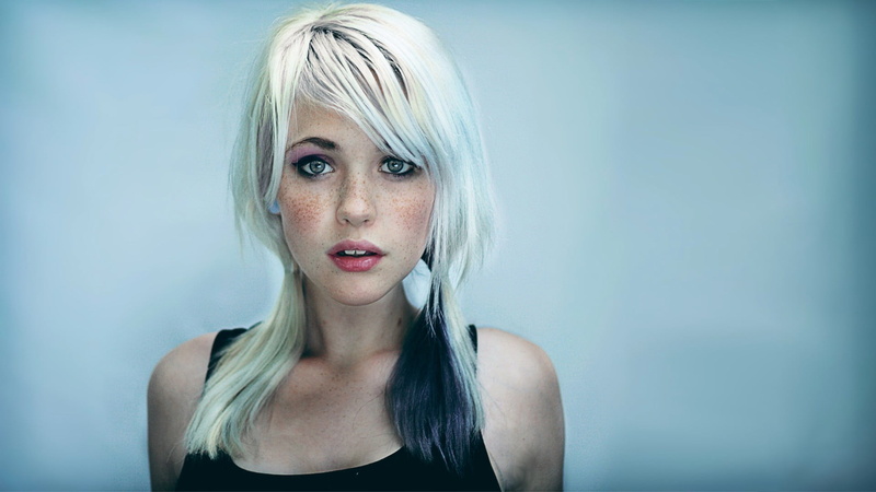 serious, 1080P, cute, contemplation, freckles, tank top, blonde, fashion, blond Hair, females, glamour, desire, studio Shot, front view, human Face, black