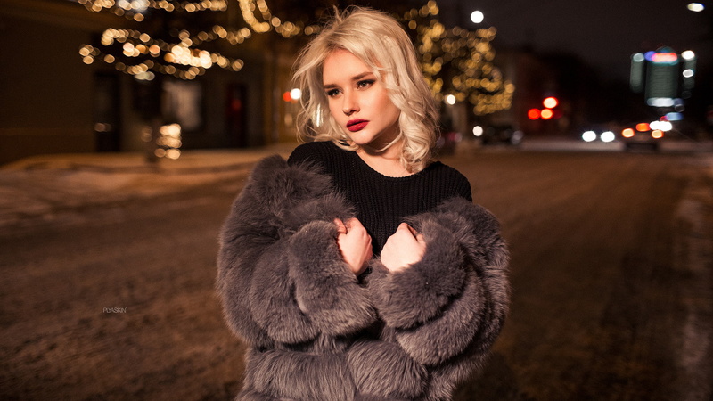 red lipstick, platinum blonde, street, portrait, bokeh, blonde, fur coats, Vitaly Plyaskin, Alena, looking away, 1080P, fur, women outdoors, black sweater