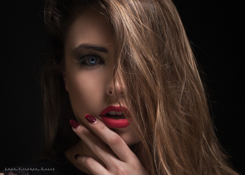 red lipstick, red nails, women, Maria Hurtado, blue eyes, 1080P, black background, portrait