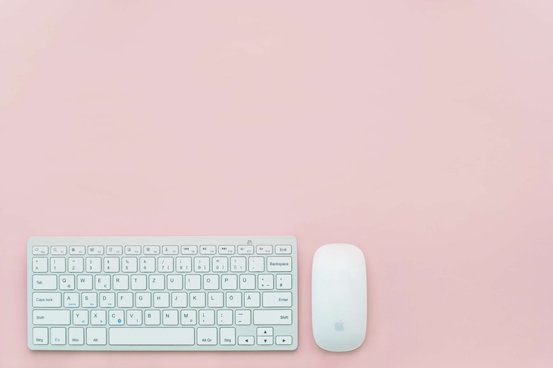 flatlay, computer, studio shot, keyboard, pastel, pink color, technology, no people, still life, cut out, connection, computer equipment, feminine, wireless technology
