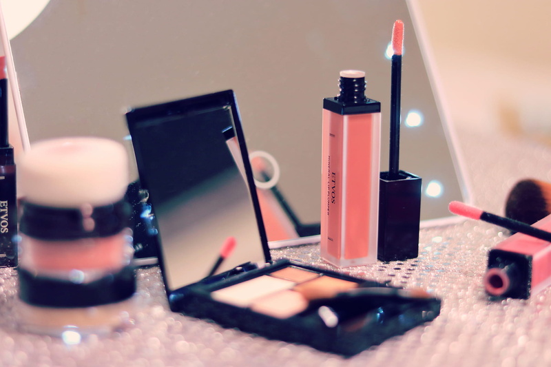 lipstick, beauty, make-up, still life, no people, eyeshadow, candle, selective focus, 1080P, tilt-shift lens, cosmetic, cosmetic products, photography
