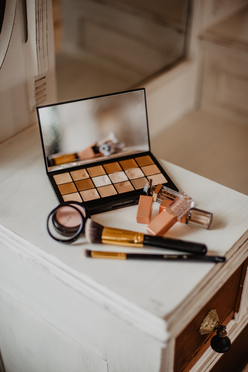 cabinet, cosmetic, room, shade, wood, make-up, 5K, eye makeup, no people, drawer, large group of objects, wireless technology, white, make up brushes