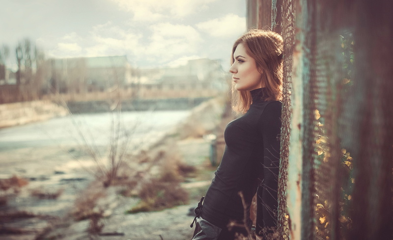 women outdoors, portrait, depth of field, black clothing, 2K, women, turtlenecks, looking away
