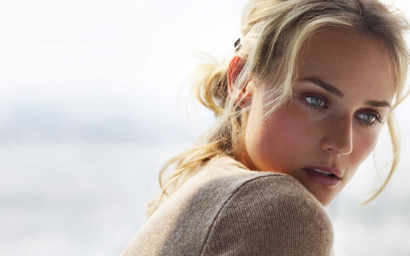 sweater, women, long hair, blonde, Diane Kruger, blue eyes, open mouth, face, simple background, portrait, 1080P, actress, looking away