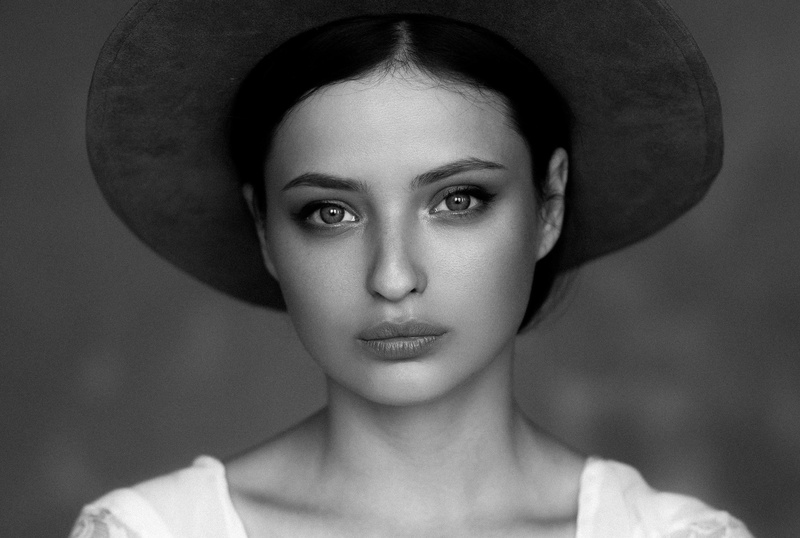 young adult, Veronika Avdeeva, headshot, women, real people, portrait, front view, hat, beauty, indoors, close-up, clothing, face, young women, lifestyles