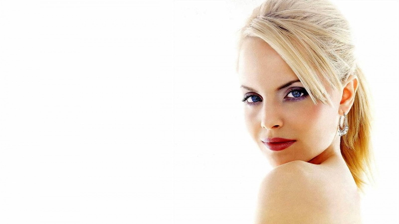 720P, bare shoulders, young adult, fashion, glamour, blond hair, beautiful woman, hair, beautiful people, celebrity, headshot, beauty, human face, young women