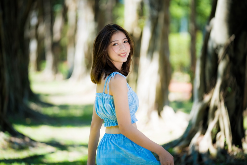 looking over shoulder, Asian, women, looking at camera, day, hair, women outdoors, beautiful woman, beauty, model, trees, young adult, hairstyle, portrait