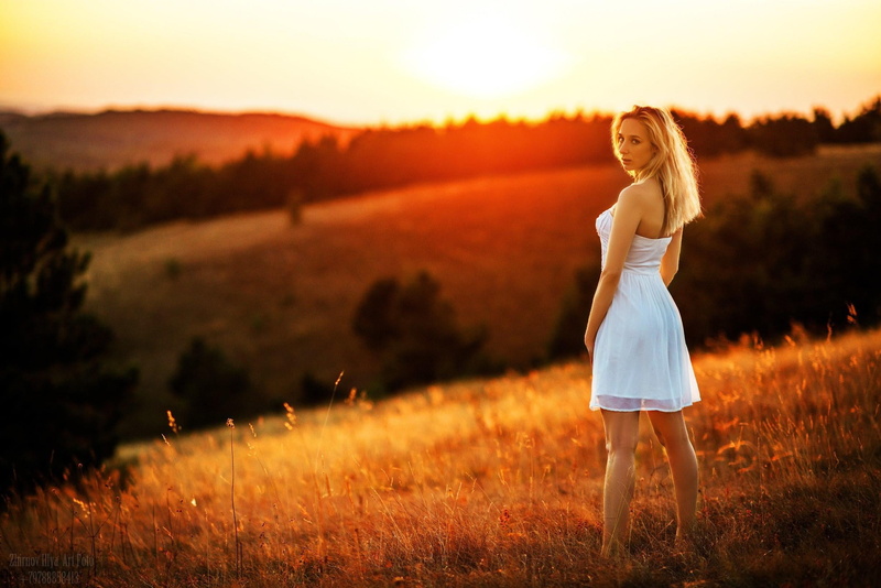 sky, teenager, women, fashion, summer  dress, sleeveless, blonde, legs, women outdoors, outdoors, one person, field, land, grass, model, freedom, sunset