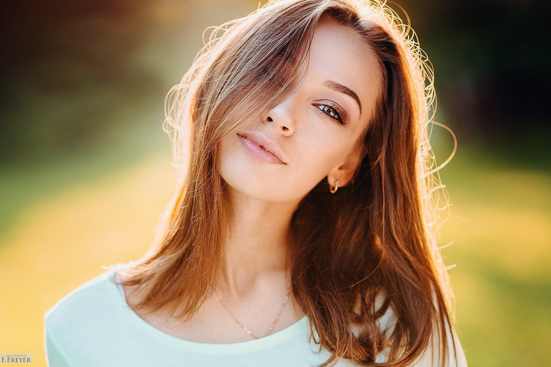 young adult, brunette, lens flare, front view, body part, looking at camera, nature, hairstyle, teenager, outdoors, portrait, beautiful people, long hair