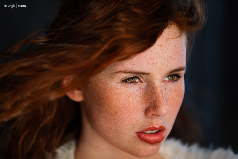 body part, emotion, black background, portrait, Michalina Cysarz, human body part, hair, brown hair, freckle, adult, beautiful woman, headshot, human face